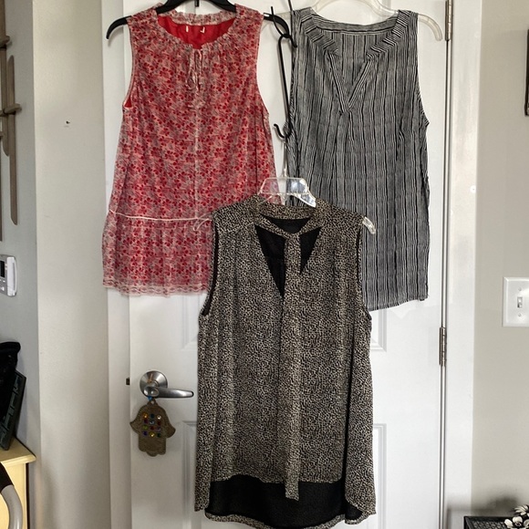 Tops - 3 for $21 Sleevless tops. Red mesh, Black and white stripe, geometric Blk/Tan/Wt